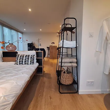 In Amsterdam Area Horizon Hideaway Broek in Waterland