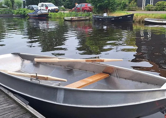 In Amsterdam Area Horizon Hideaway