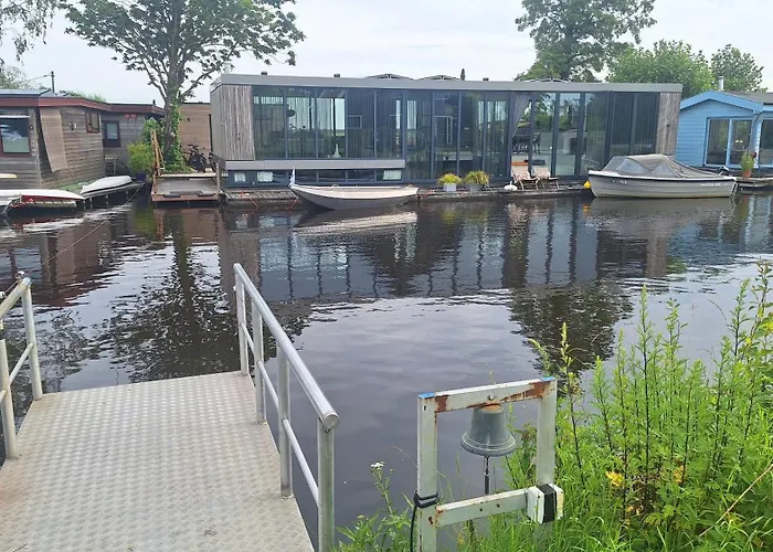 In Amsterdam Area Horizon Hideaway * Broek in Waterland