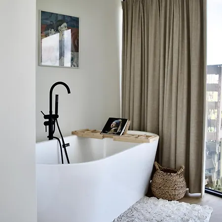 In Amsterdam Area Horizon Hideaway Apartment